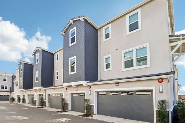 2007 Saltbush Drive, San Marcos, CA 92069