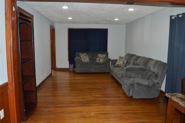605 Maple Avenue, Pasadena, TX 77506