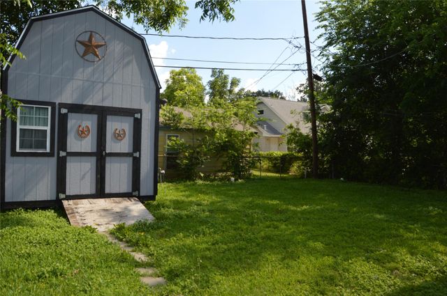 605 Maple Avenue, Pasadena, TX 77506
