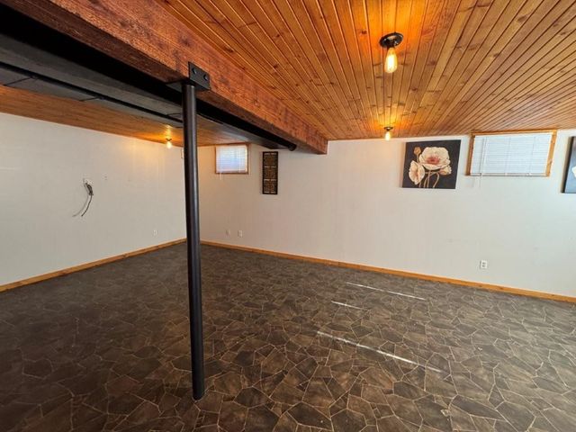 1724 N Hanover Avenue, Independence, MO 64056