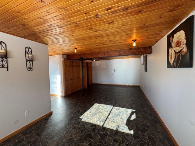 1724 N Hanover Avenue, Independence, MO 64056