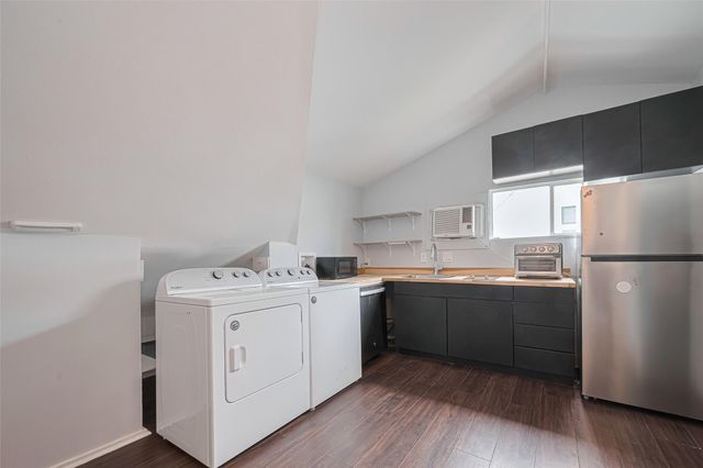 845 S Columbia Street C, Houston, TX 77007