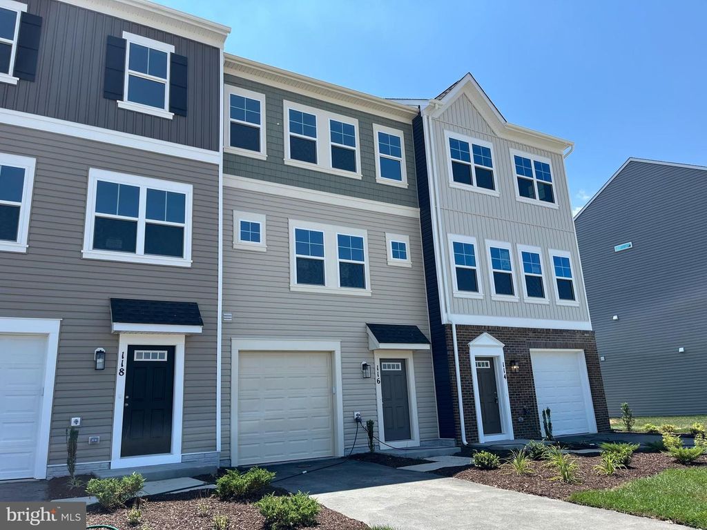 116 SWANSONG PL, Winchester, VA 22603