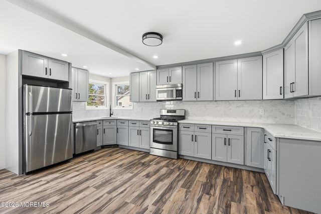 75 Main Street, Waretown, NJ 08758