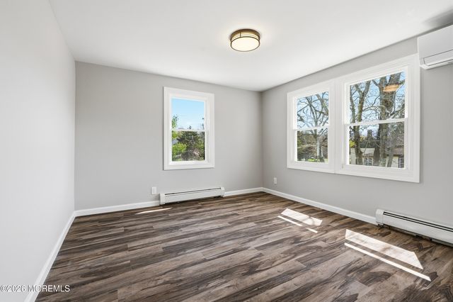 75 Main Street, Waretown, NJ 08758