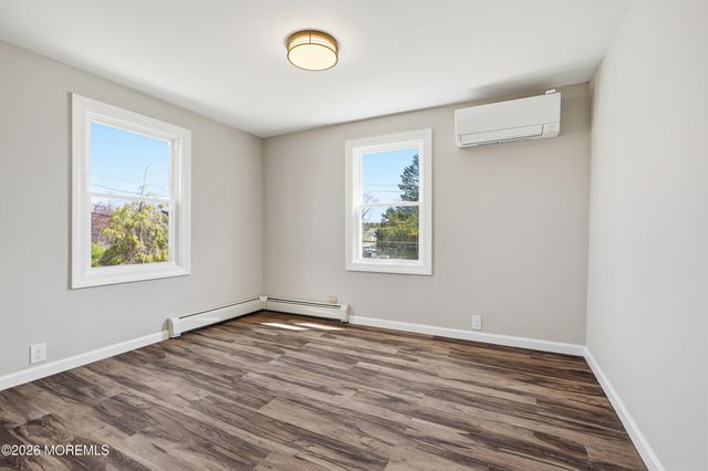 75 Main Street, Waretown, NJ 08758