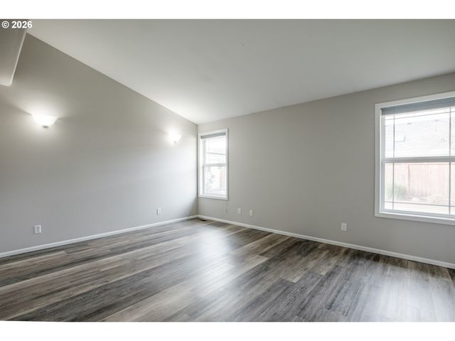 1265 NAPA CREEK Dr, Eugene, OR 97404