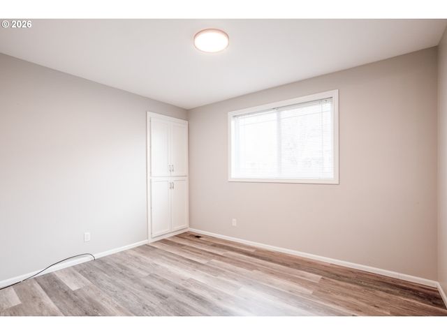 1265 NAPA CREEK Dr, Eugene, OR 97404