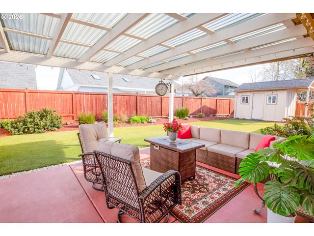 1265 NAPA CREEK Dr, Eugene, OR 97404