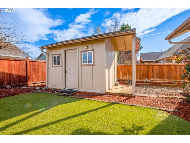 1265 NAPA CREEK Dr, Eugene, OR 97404