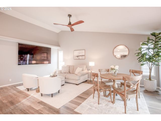 1265 NAPA CREEK Dr, Eugene, OR 97404