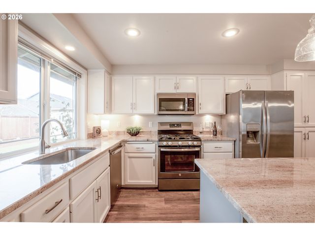 1265 NAPA CREEK Dr, Eugene, OR 97404