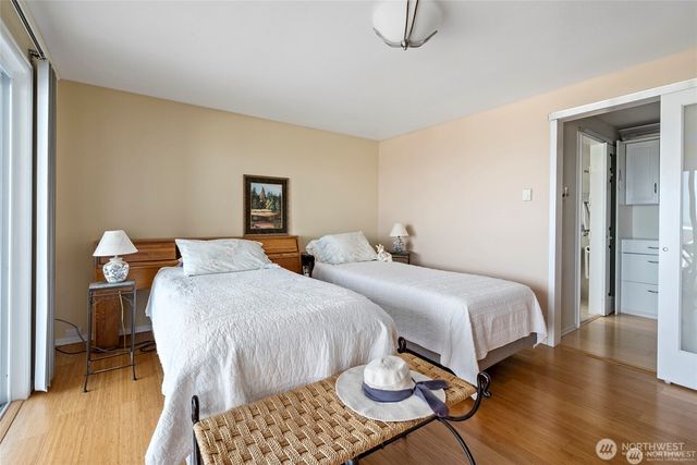 1505 West Beach Road, Oak Harbor, WA 98277