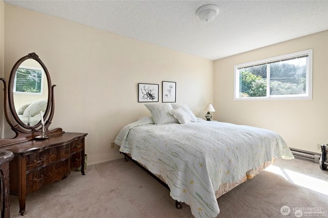 1505 West Beach Road, Oak Harbor, WA 98277