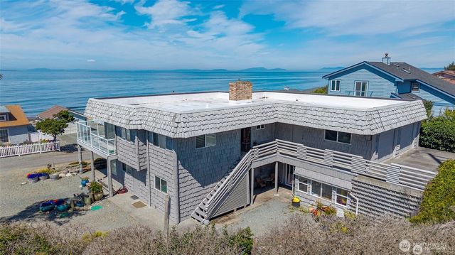 1505 West Beach Road, Oak Harbor, WA 98277