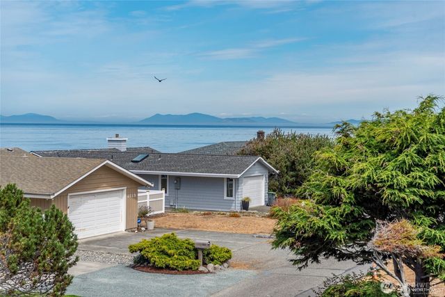 1505 West Beach Road, Oak Harbor, WA 98277