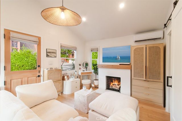 389 Park, Laguna Beach, CA 92651