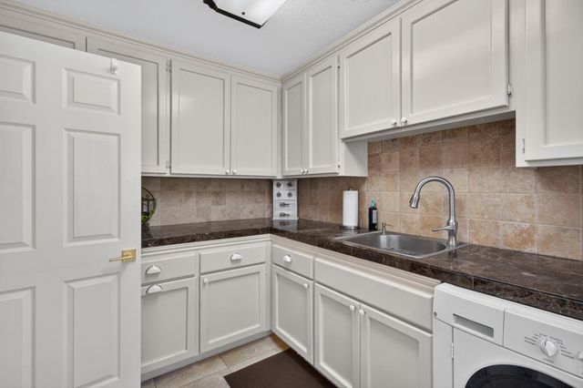 8972 Bronson Dr, Granite Bay, CA 95746