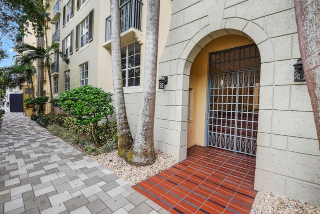 630 S Sapodilla Avenue 121, West Palm Beach, FL 33401