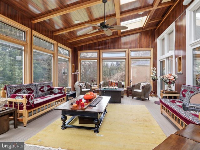 1465 MAYHURST BLVD, Mclean, VA 22102