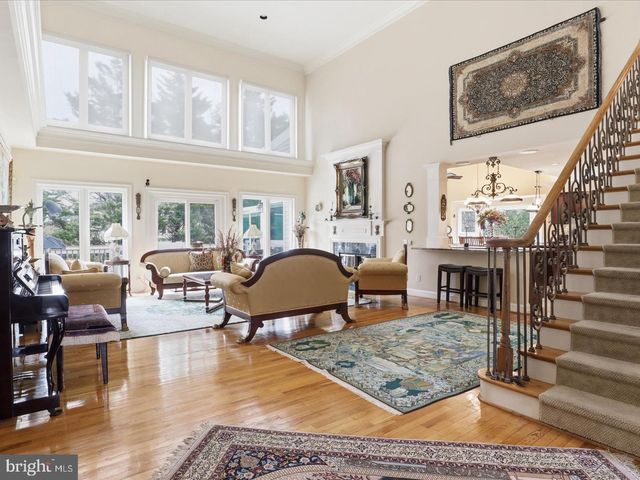 1465 MAYHURST BLVD, Mclean, VA 22102