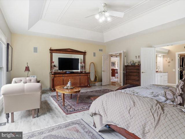 1465 MAYHURST BLVD, Mclean, VA 22102