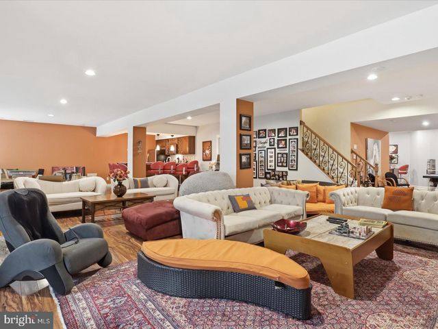 1465 MAYHURST BLVD, Mclean, VA 22102