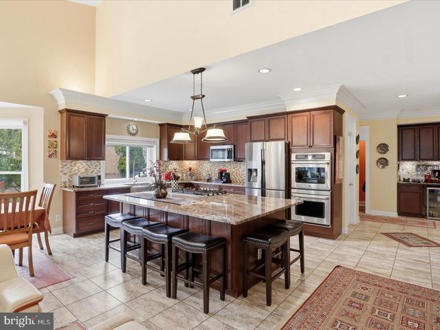 1465 MAYHURST BLVD, Mclean, VA 22102
