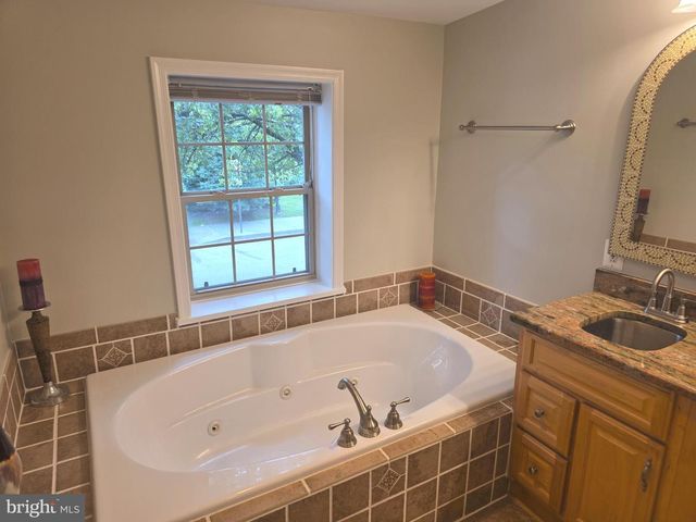 628 WARNER ST, Baltimore, MD 21230
