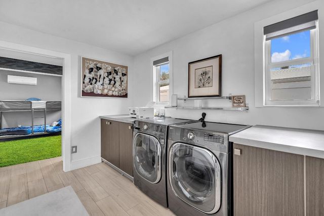 2212 NE 32nd Avenue, Fort Lauderdale, FL 33305