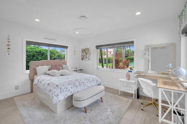 2212 NE 32nd Avenue, Fort Lauderdale, FL 33305