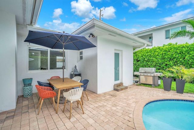 2212 NE 32nd Avenue, Fort Lauderdale, FL 33305