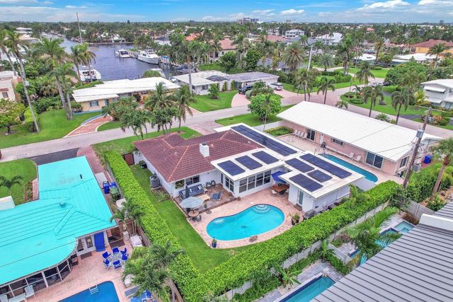 2212 NE 32nd Avenue, Fort Lauderdale, FL 33305