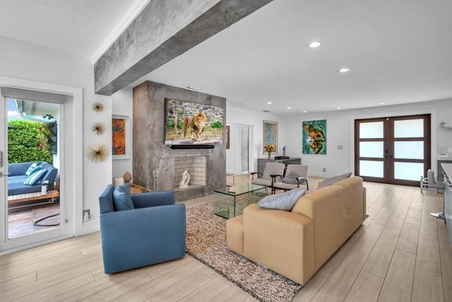 2212 NE 32nd Avenue, Fort Lauderdale, FL 33305