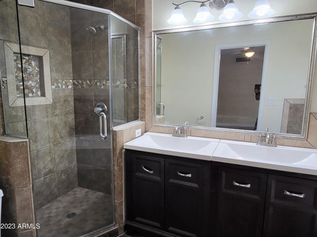 7410 W CHOLLA Street, Peoria, AZ 85345