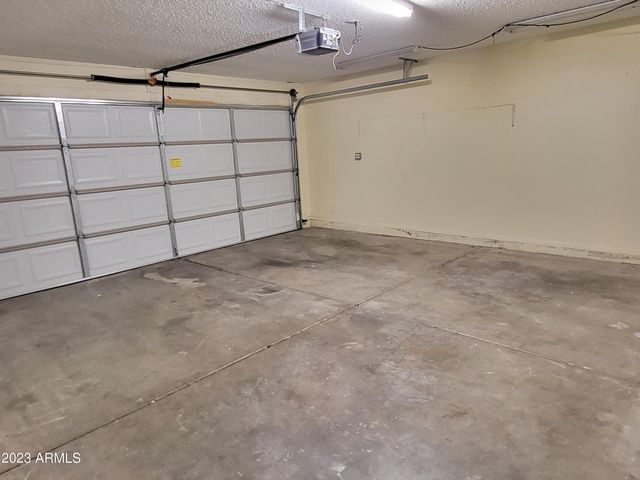 7410 W CHOLLA Street, Peoria, AZ 85345