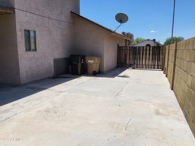 7410 W CHOLLA Street, Peoria, AZ 85345
