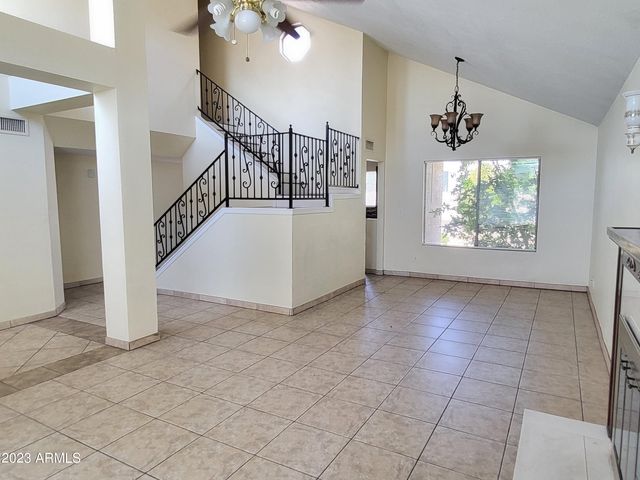 7410 W CHOLLA Street, Peoria, AZ 85345