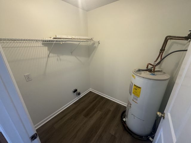 1720 Westerwald Dr, Murfreesboro, TN 37127