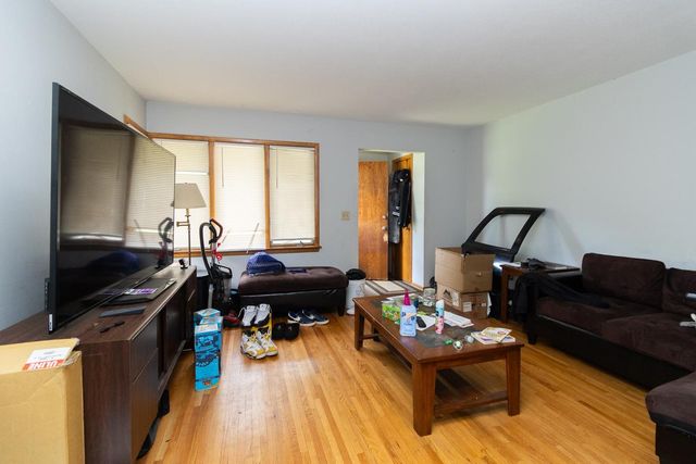 2417 Cole Avenue SE, Minneapolis, MN 55414