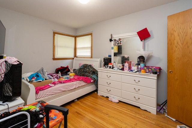 2417 Cole Avenue SE, Minneapolis, MN 55414