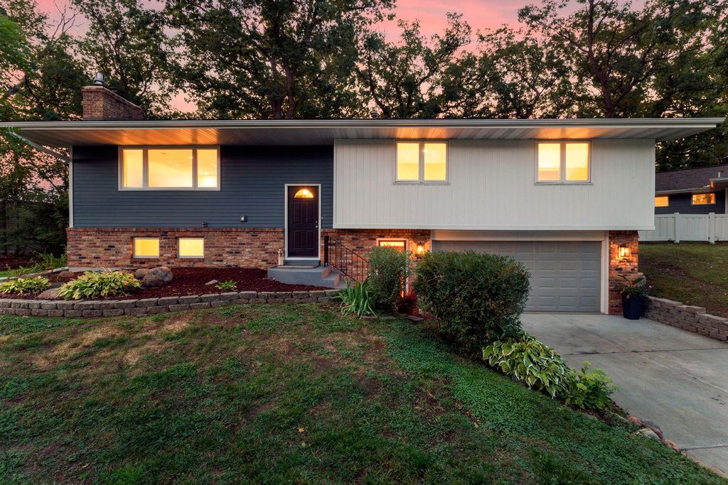 5375 Matterhorn Drive NE, Fridley, MN 55421 — photo 3