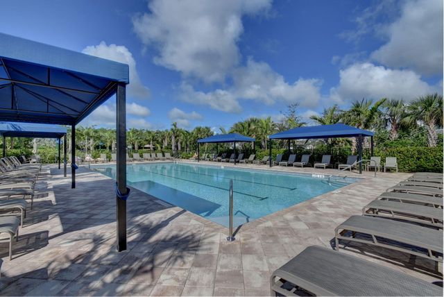 8059 Cactus Quartz Circle, Delray Beach, FL 33446