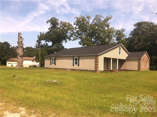 310 East Street, Heath Springs, SC 29058