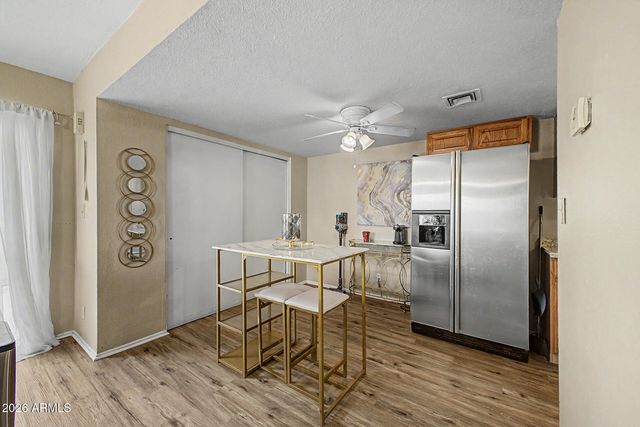 7775 W GLENN Drive, Glendale, AZ 85303