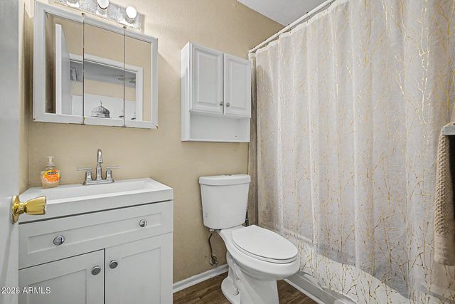 7775 W GLENN Drive, Glendale, AZ 85303