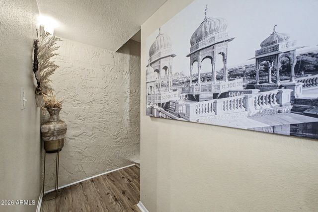 7775 W GLENN Drive, Glendale, AZ 85303