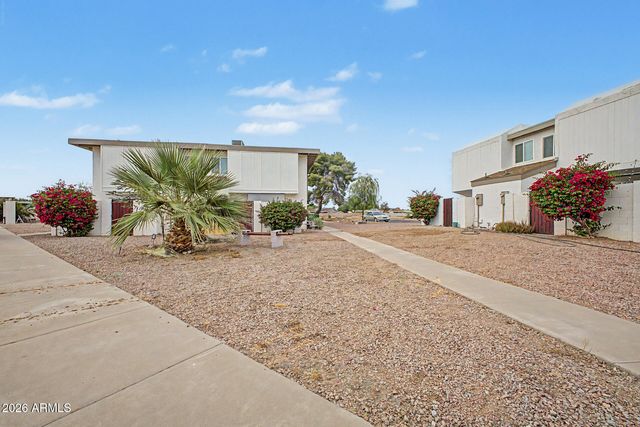 7775 W GLENN Drive, Glendale, AZ 85303