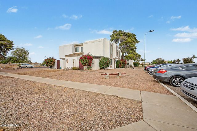 7775 W GLENN Drive, Glendale, AZ 85303
