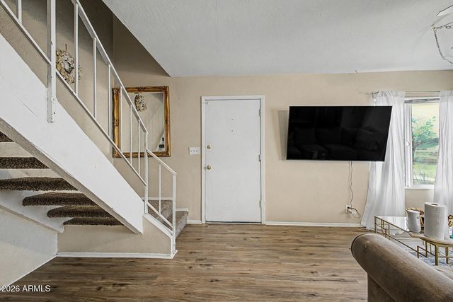 7775 W GLENN Drive, Glendale, AZ 85303